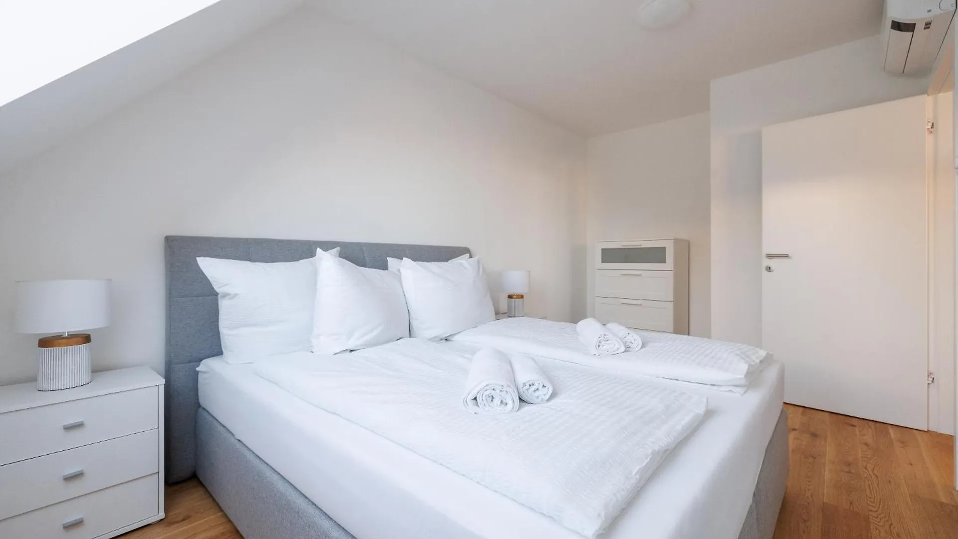 Symphony Apartments 40 - Modern Loft With Terrace And Grill In Central Location 비엔나 오스트리아