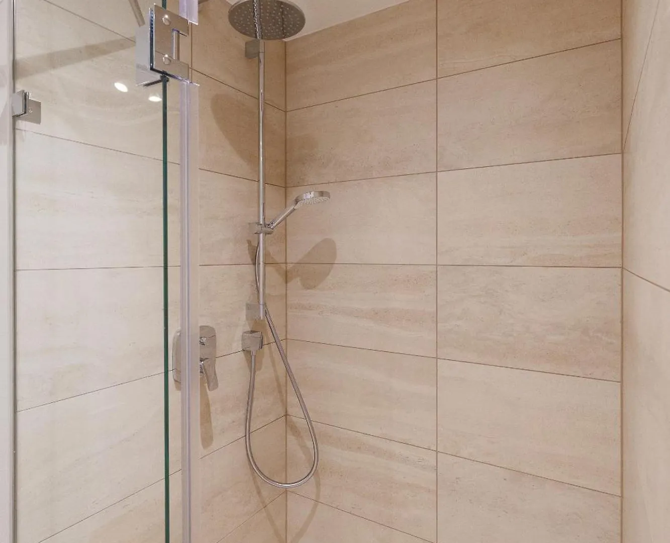Symphony Apartments 40 - Modern Loft With Terrace And Grill In Central Location 비엔나