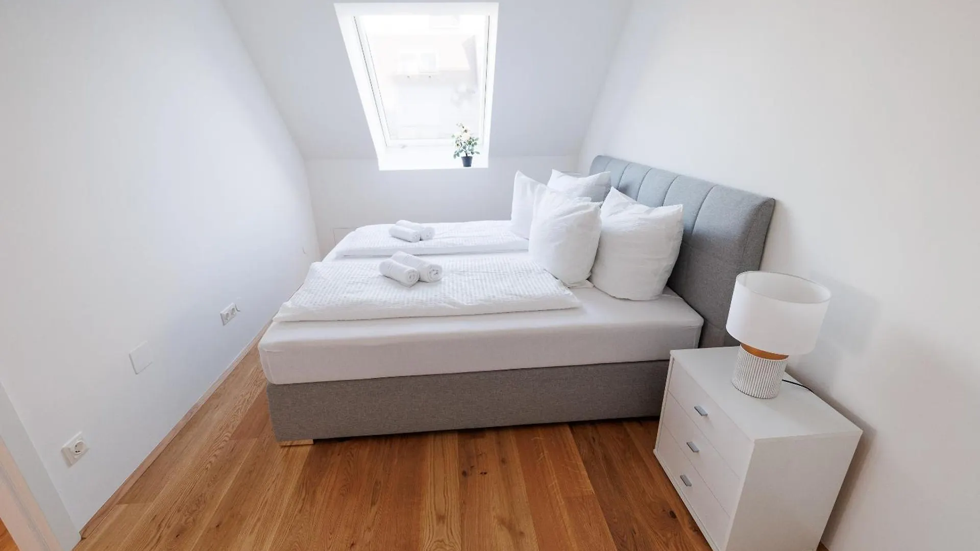 Symphony Apartments 40 - Modern Loft With Terrace And Grill In Central Location 비엔나